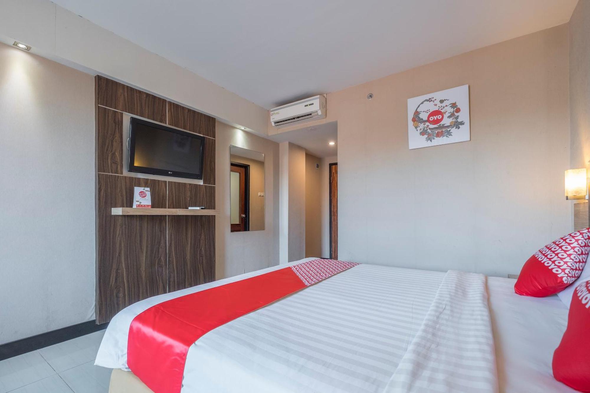 Oyo 1081 Allson City Hotel Makassar Eksteriør billede