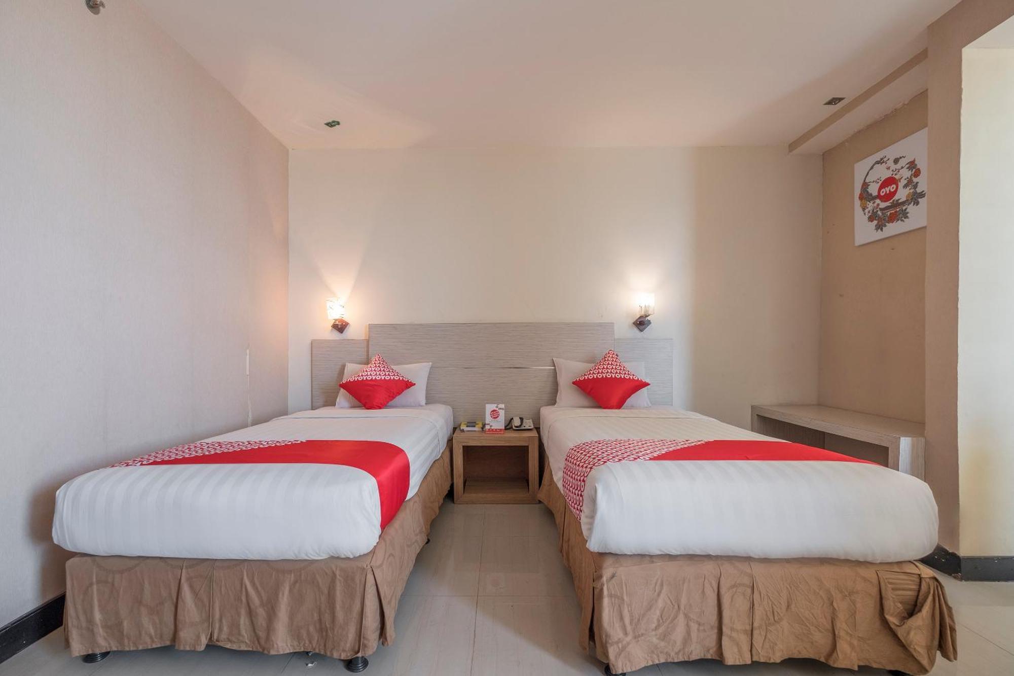 Oyo 1081 Allson City Hotel Makassar Eksteriør billede
